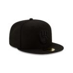 Milwaukee Brewers Black on Black 59FIFTY Fitted Hat - Imagen 3