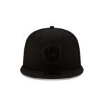 Milwaukee Brewers Black on Black 59FIFTY Fitted Hat - Imagen 2