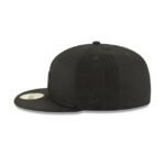 Colorado Rockies Blackout Basic 59FIFTY Fitted Hat - Imagen 5